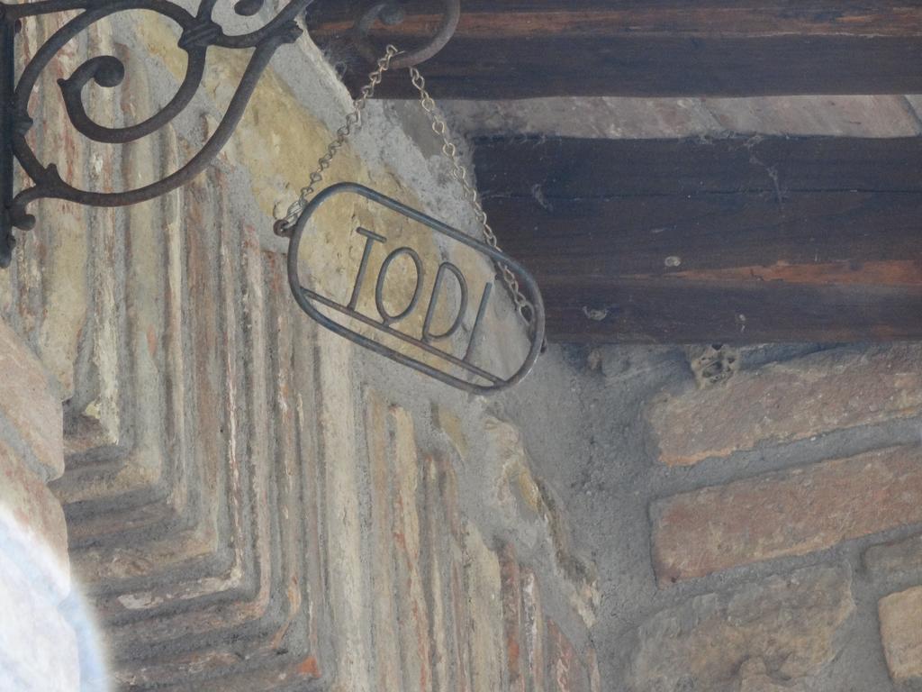 Agriturismo Casale Poggio Colpiccione Passignano sul Trasimeno Exterior foto