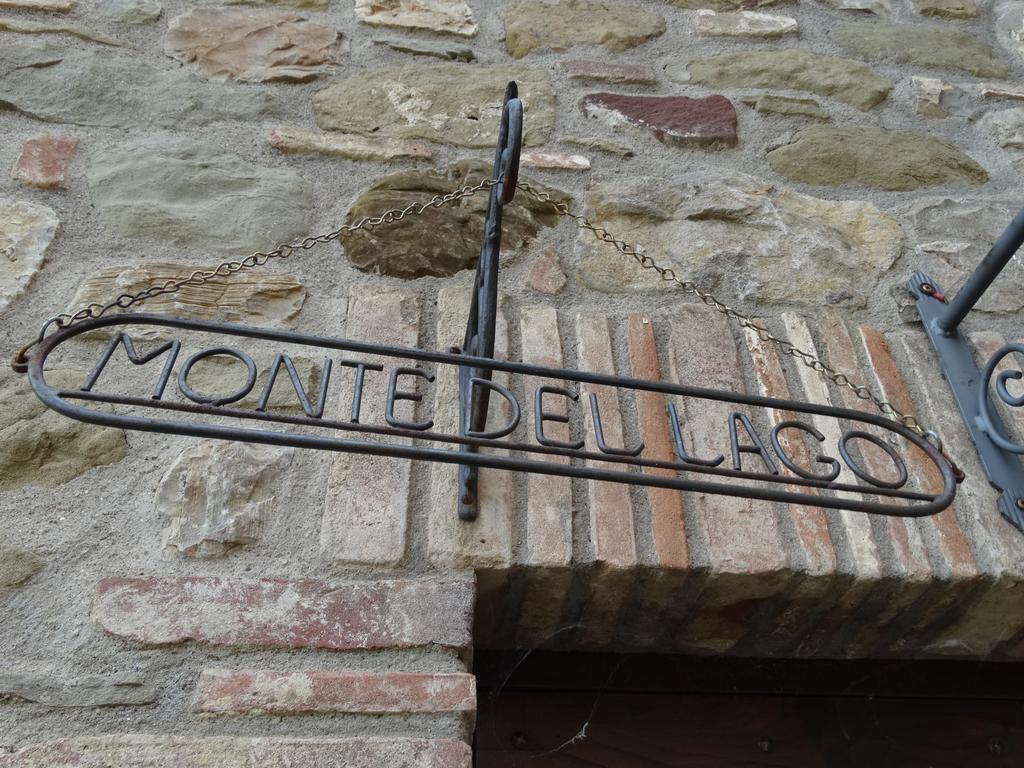 Agriturismo Casale Poggio Colpiccione Passignano sul Trasimeno Exterior foto