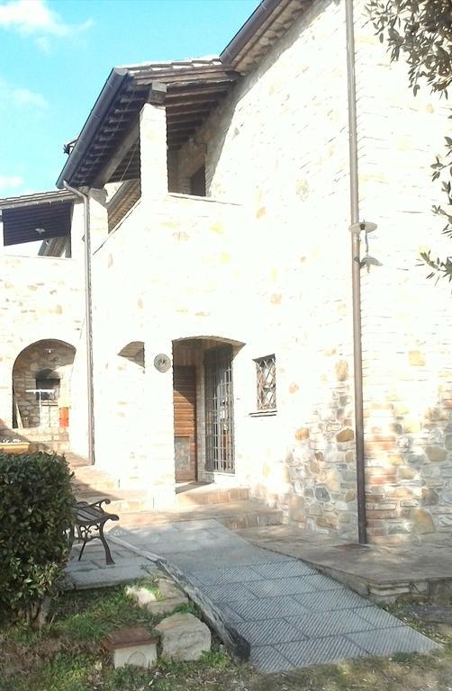 Agriturismo Casale Poggio Colpiccione Passignano sul Trasimeno Exterior foto