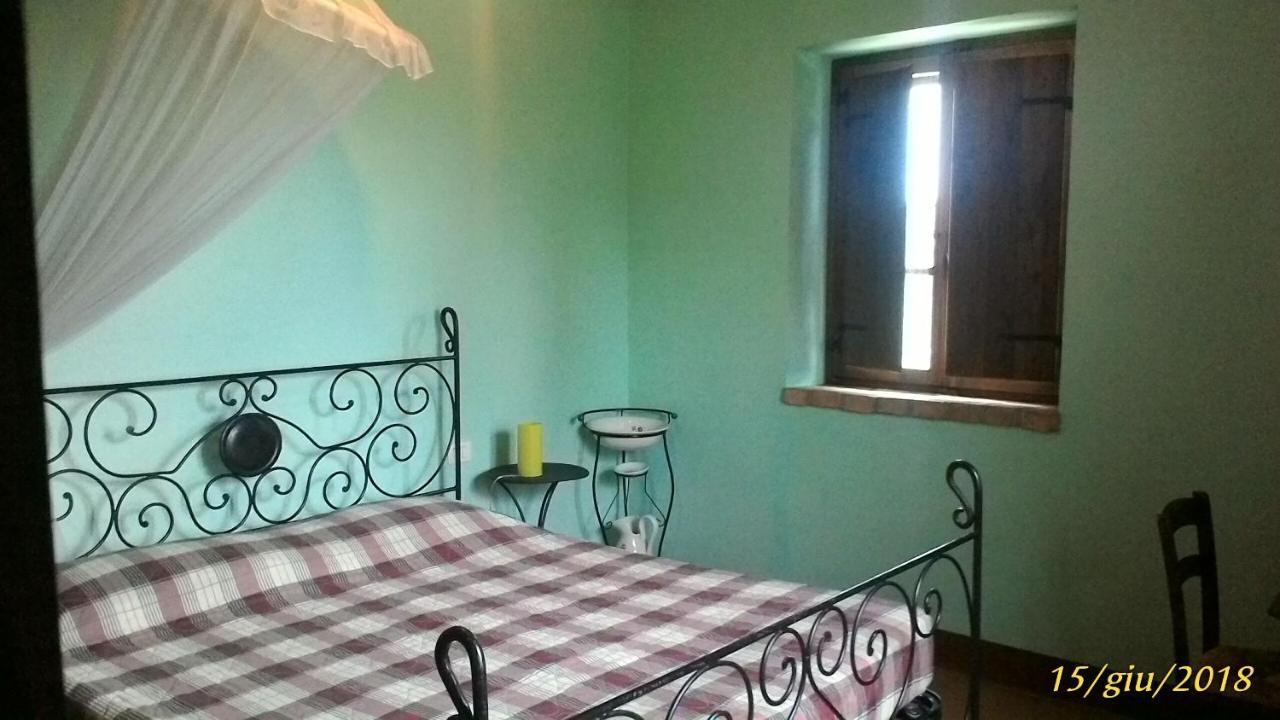 Agriturismo Casale Poggio Colpiccione Passignano sul Trasimeno Exterior foto