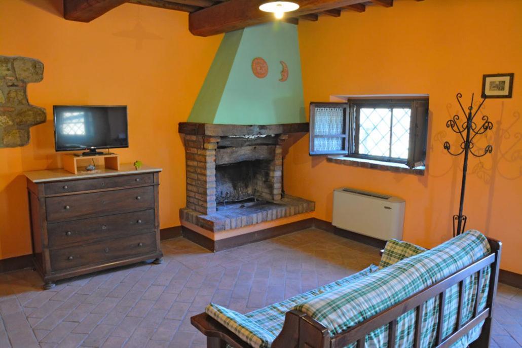 Agriturismo Casale Poggio Colpiccione Passignano sul Trasimeno Exterior foto