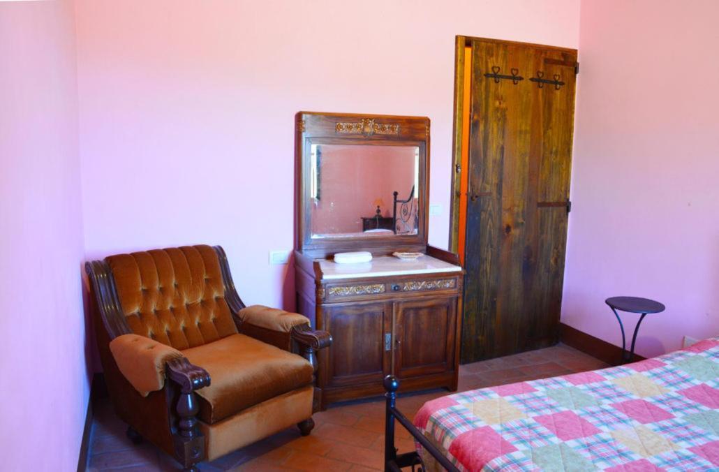 Agriturismo Casale Poggio Colpiccione Passignano sul Trasimeno Exterior foto